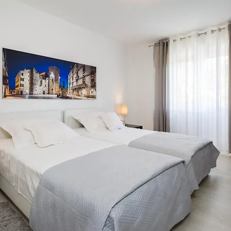 Sandra アパート *